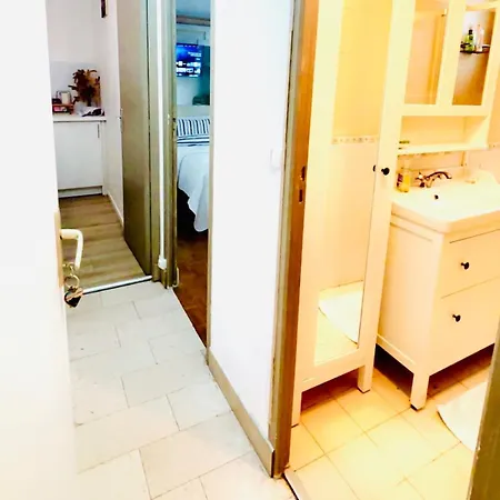 With Bathroom And Small Kitchen * دْراسي